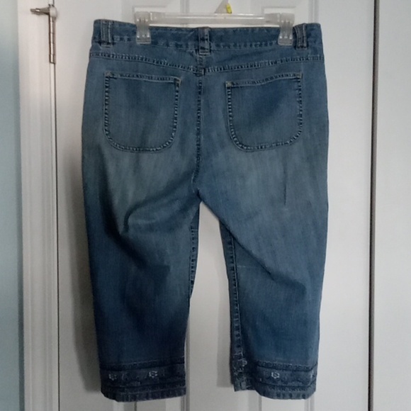 Gloria Vanderbilt Light Blue Cropped Jeans - Picture 4 of 7